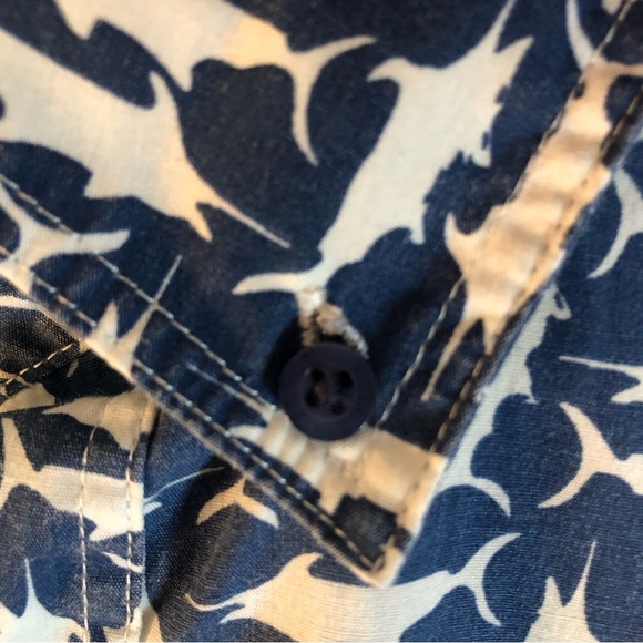 AFTCO Button Down Fishing Shirt. Size Small. - Picture 8 of 13